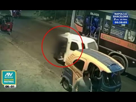 Mujer arrollada por mototaxi de rateros en plena fuga lucha por su vida