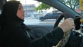 أم علي أول سائقة سيارة أجرة في العراق