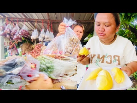 รีวิวไปจ่ายตลาดพรเพชรได้เมนูขอ