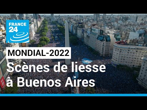 Mondial-2022 : à Buenos Aires, explosion de joie des supporters après la victoire face à la France