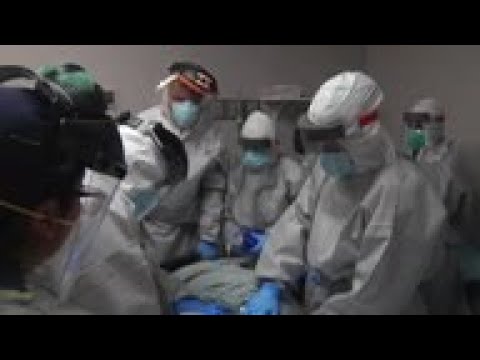 Los enfermos graves llenan las camas de los hospitales en Texas