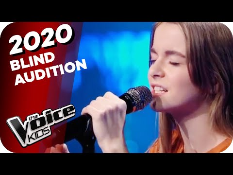 Sarah Connor - Flugzeug Aus Papier (Rosalie) | The Voice Kids 2020 | Blind Audition