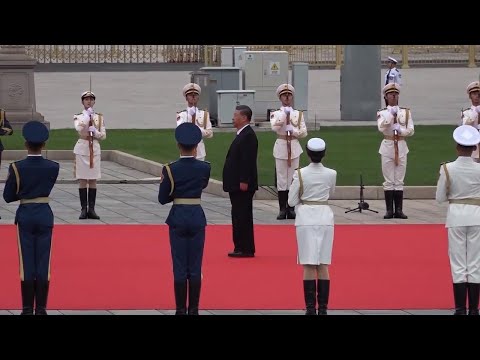 China holds state ceremony to commemorate fallen national heroes