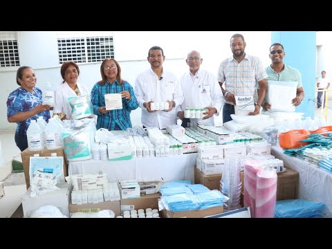 Gabinete de Política Social y Gobernadora entregan insumos a hospital de Dajabón
