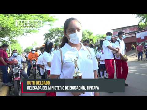 Estudiantes de Tipitapa desfilan en celebración a la Patria - Nicaragua