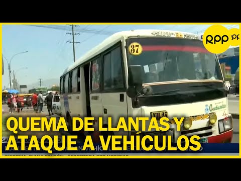 SJL: Manifestantes atacan vehículo de transporte público