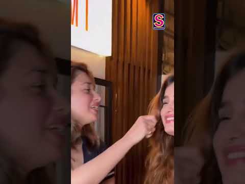 B-Town Besties Rasha Thadani & Tamannaah Bhatia Spotted On A Dinner Date! | Bollywood | N18S