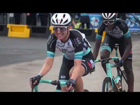 Campbell Perseveres At Tour de France Femme