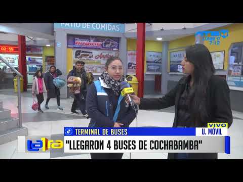 Las salidas de buses desde La Paz hacia Cochabamba están suspendidas
