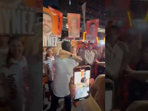 Máynez baila con Mariana Rodríguez y Samuel García su canción 'Presidente Máynez' #short