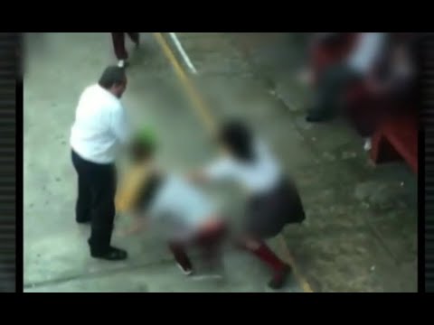 Callao: Escolares vuelven un ring de boxeo el patio de su colegio