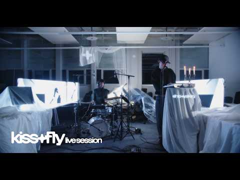 kiss+fly - live session (ehro + yakary)