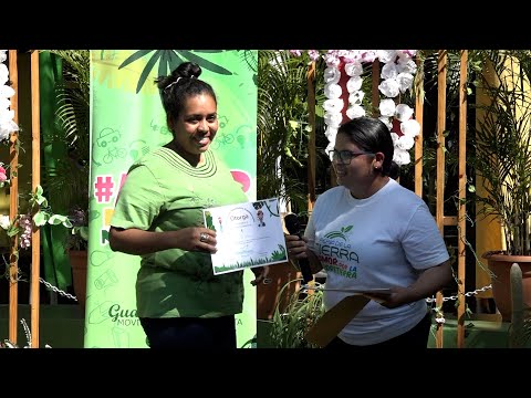 Reconocen labor de mujeres viveristas en favor del medio ambiente