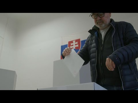 Slovaks vote in presidential elections