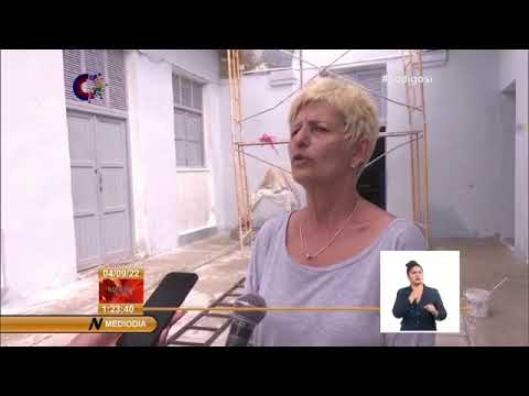 Labores de limpieza en centros educacionales de Cuba