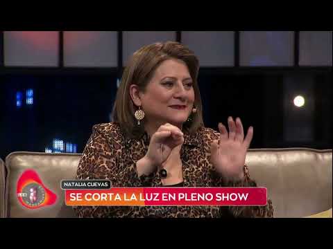 Natalia Cuevas y su imprevisto en pleno show. L5M, 2021.