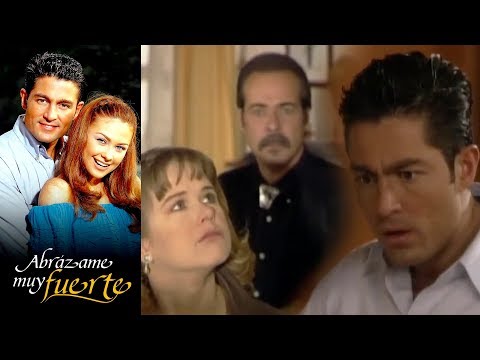 Abrázame muy fuerte | Resumen - ¡Deborah le confiesa a Carlos Manuel toda la verdad!