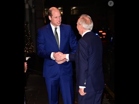 PHOTOS Le prince William garde le sourire, malgré la menace et le portrait au vitriol d'Omid Scobi