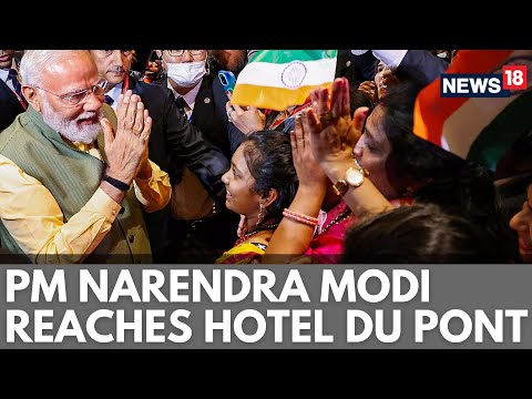 PM Modi In US | PM Narendra Modi Reaches Hotel Du Pont, Interacts With Members Of Diaspora | News18