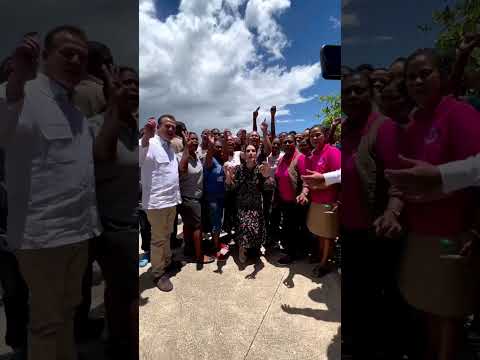 La primera dama de la República, Raquel Arbaje, junto a Ito Bisonó en Barahona.¡Estamos en Barahona!