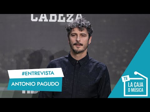 ANTONIO PAGUDO nos revela SU LADO MÁS FUTBOLERO en la premiere de POLLOS SIN CABEZA