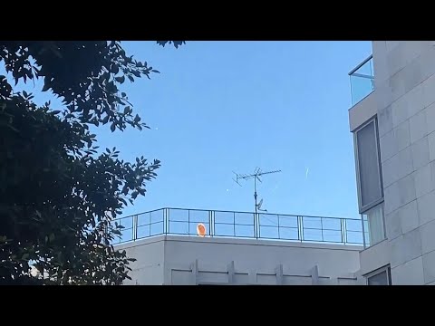 Israeli planes drop flares over Beirut