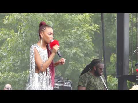 Ravyn Lenae - Computer Luv - Pitchfork Chicago 2018