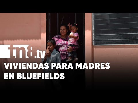 Madres solteras de Bluefields son beneficiadas con viviendas - Nicaragua