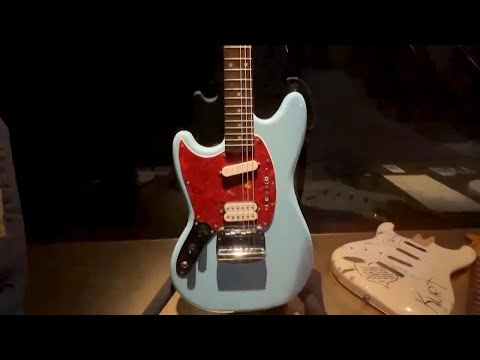 Kurt Cobain Skystang I guitar sells for $1,587,500