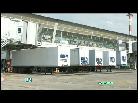 Instalan 5 contenedores refrigerados en Quito para ser usados como morgues