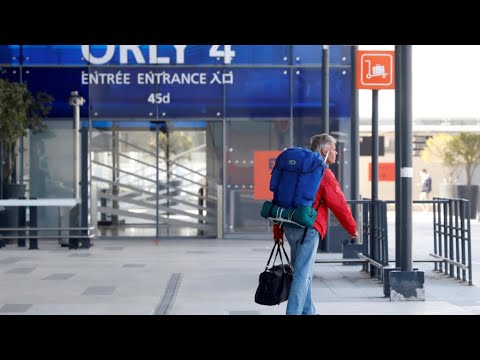 Sonné par la crise du coronavirus, l'aéroport d'Orly accueille ses derniers vols commerciaux