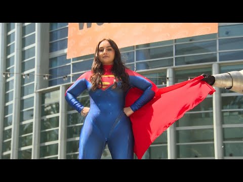 Thousands  flock to annual WonderCon event