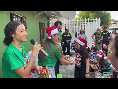 Policía Nacional llevó una tarde llena alegría, emociones y regalos a niños del sur de Barranquilla