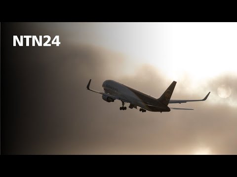 Así se vivió el aterrizaje de emergencia de un avión Boeing de ‘nariz’ sobre su fuselaje