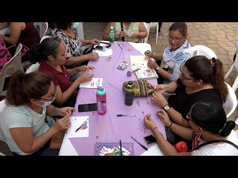 Más de 100 mujeres participan en el primer Taller de Porcelana