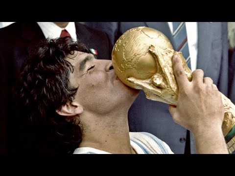 La justice ouvre une enquête avant la vente aux enchères du trophée de Maradona à Neuilly-sur-Seine
