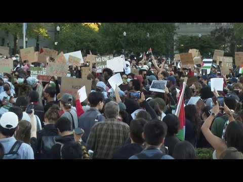 Pro-Israel, Pro-Palestinian protesters hold dueling rallies at Columbia U. in NYC