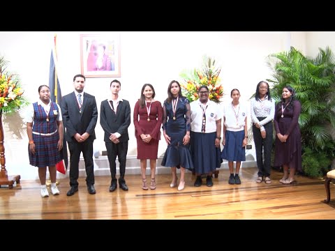 13 Receive President's Medals