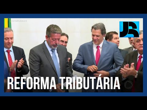 Fernando Haddad entrega texto da reforma tributária na Câmara dos Deputados