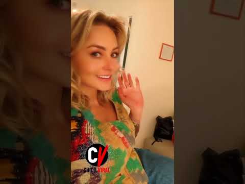 #shorts Angelique Boyer se llena de aceite para lucir perfecta #angeliqueboyer