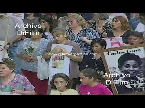 Marcha de gente en San Luis reclamando justicia por Luna - Martinez 1999