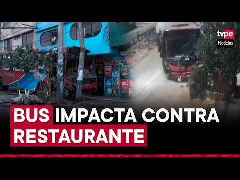 VMT: bus se estrella contra restaurante y locales comerciales