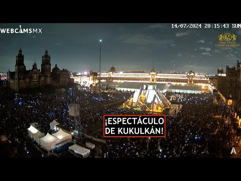 ? #CDMX | ((AHORA)) ¡Luz y sonido en Pirámide de Kukulkán! #Zócalo #EnVivo