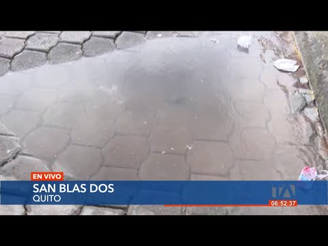 Hace 4 meses moradores de San Blas 2, en Quito, denuncian que existe una fuga de agua sin solución