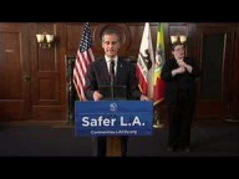 Los Angeles mayor calls for more federal virus aid