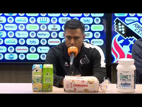 Rueda de prensa de César Farías y Edwin Cardona tras el empate ante Fortaleza.