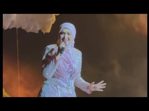 Sedapnya!😍 Siti Nurhaliza cover lagu Hakikat Sebuah Cinta #loveisinthesky #konsertcintadiawan