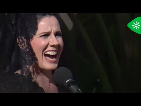 Diana Navarro canta al Cautivo de Málaga