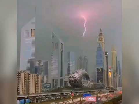 Inusual lluvia en Dubai - Emiratos Árabes Unidos