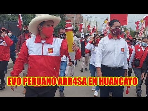 CARAVANA MULTITUDINARIA DE PEDRO CASTILLO DONDE MILES SE CONGREGARON PARA M4RCHAR EN HUANCAYO-PERÚ